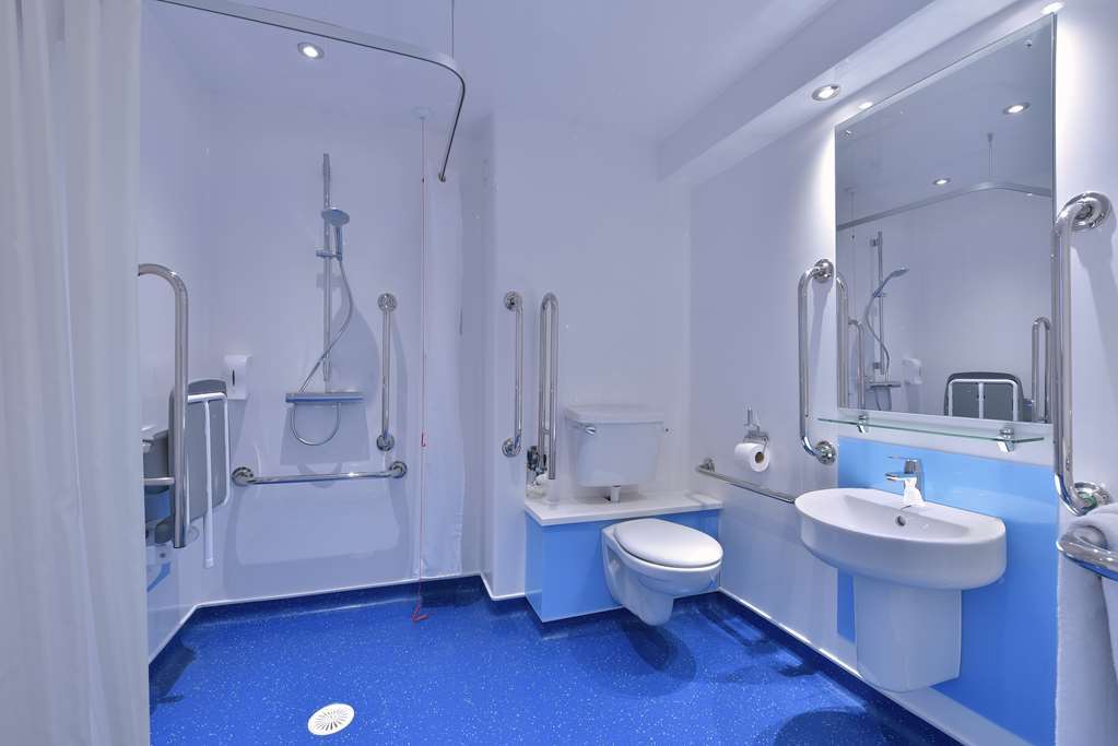 Travelodge Walton On Thames Oda fotoğraf