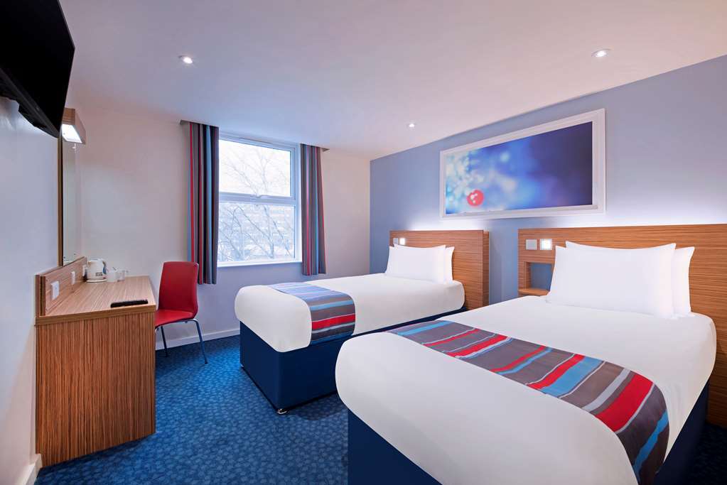 Travelodge Walton On Thames Oda fotoğraf